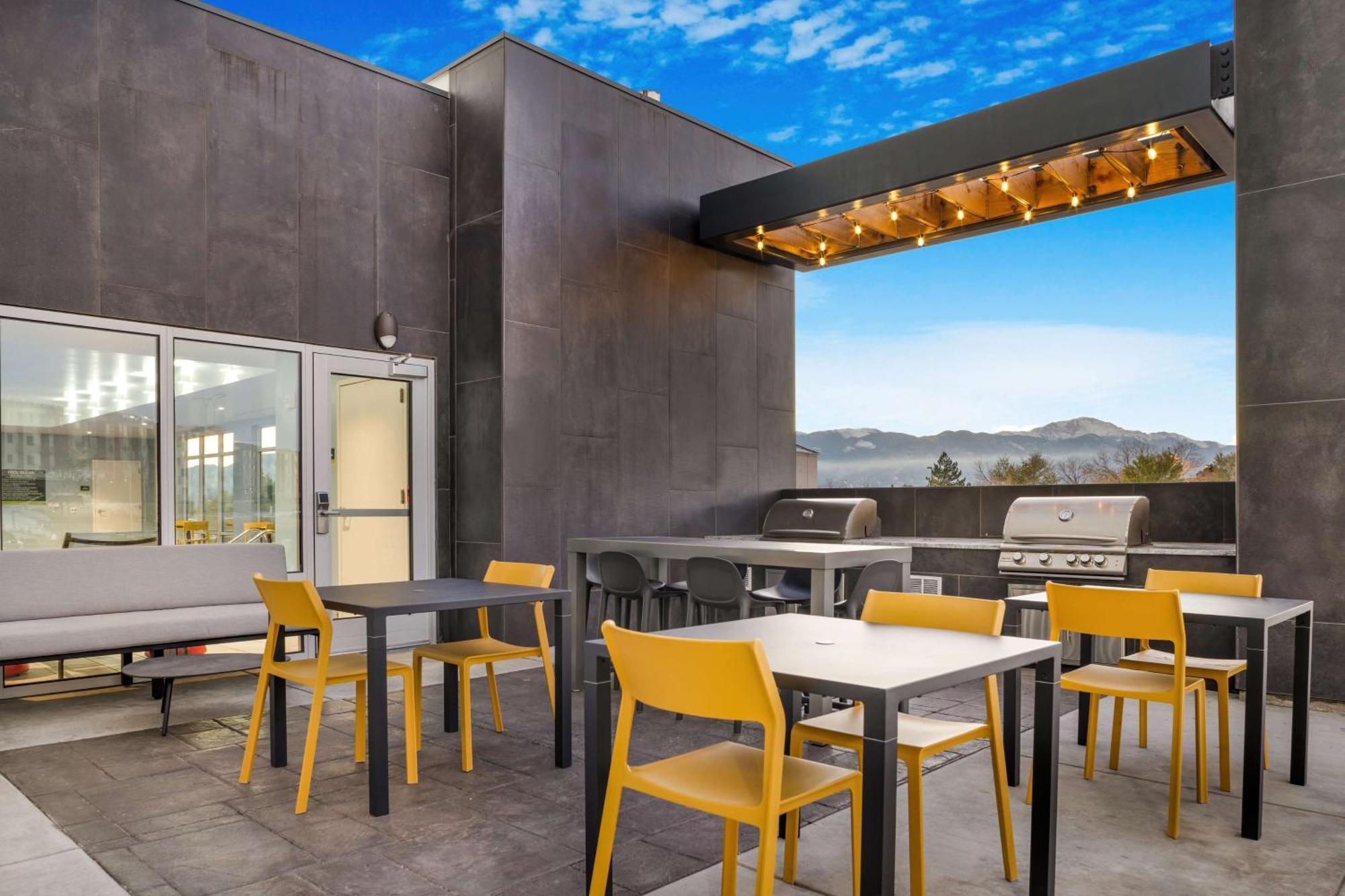 Home2 Suites By Hilton Colorado Springs Airport エクステリア 写真