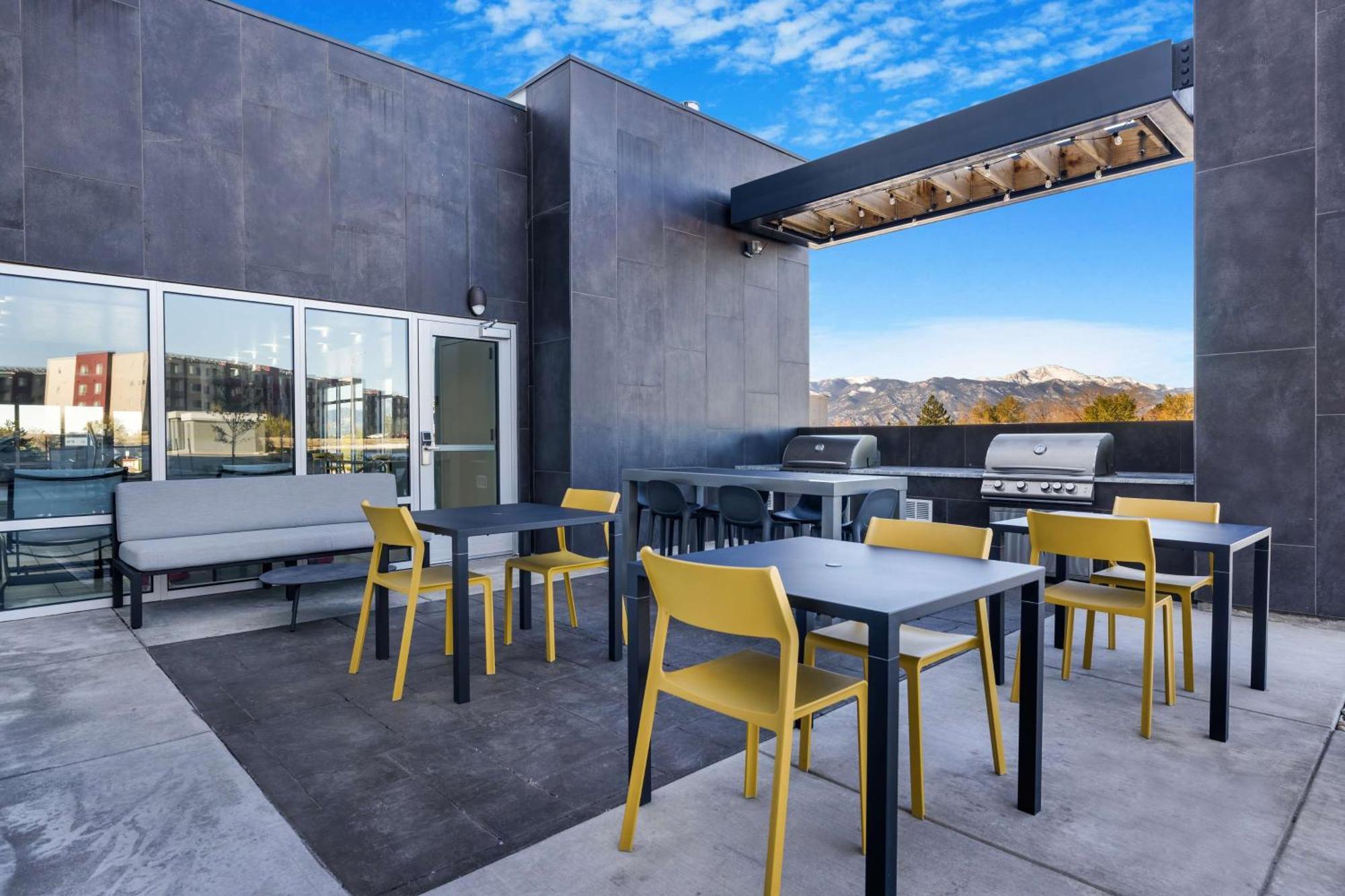 Home2 Suites By Hilton Colorado Springs Airport エクステリア 写真